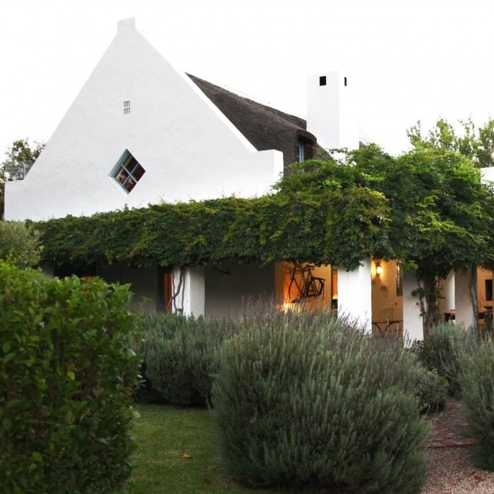 Stanford Country Cottages 1/9