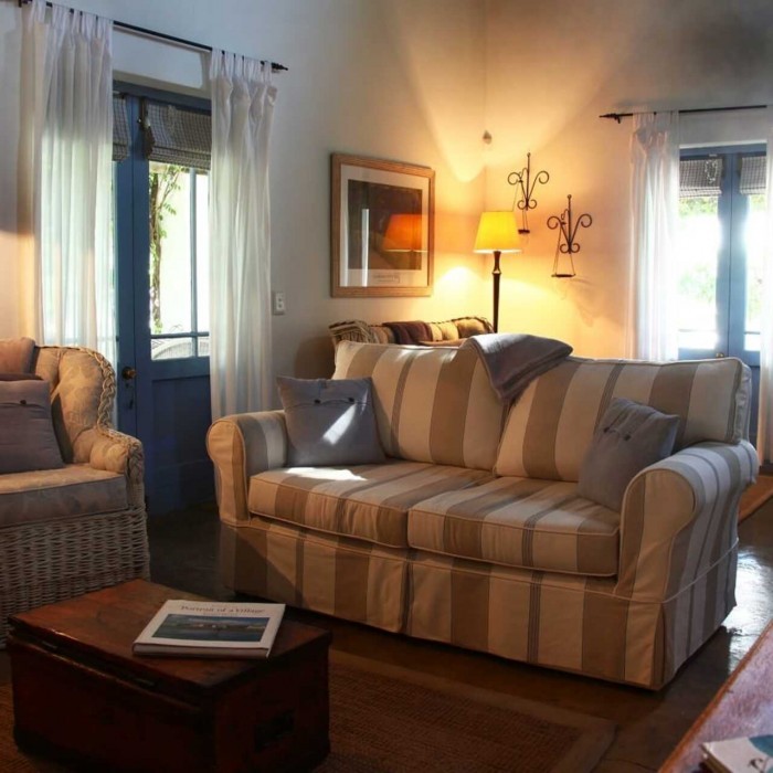 Stanford Country Cottages 7/9