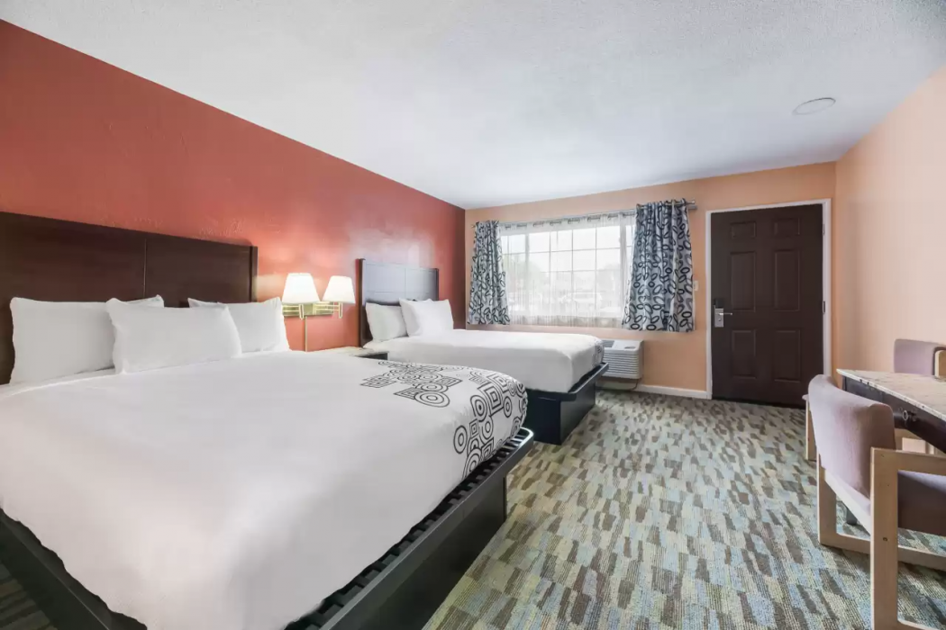 Rodeway Inn Modesto near Downtown CA 8/24