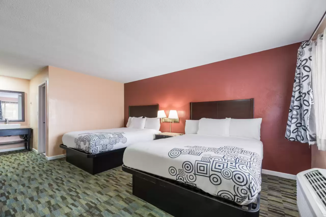 Rodeway Inn Modesto near Downtown CA 11/24