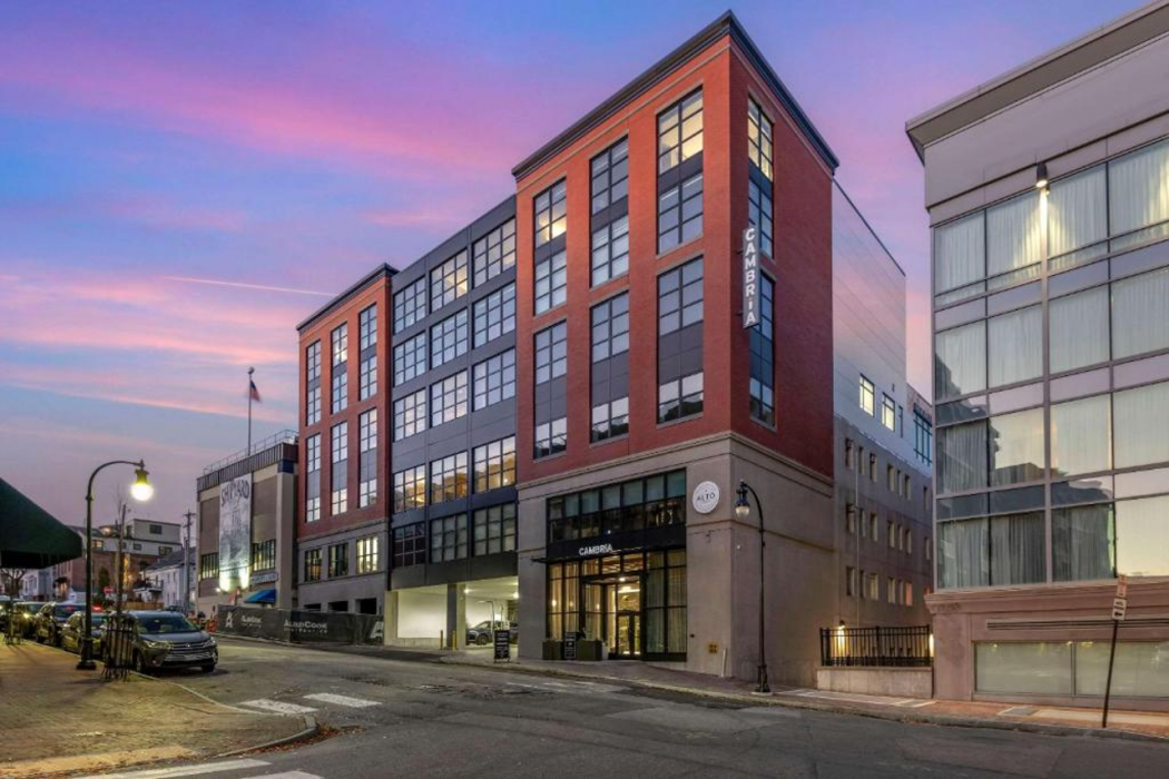 Cambria Hotel Portland Downtown Old Port 1/30