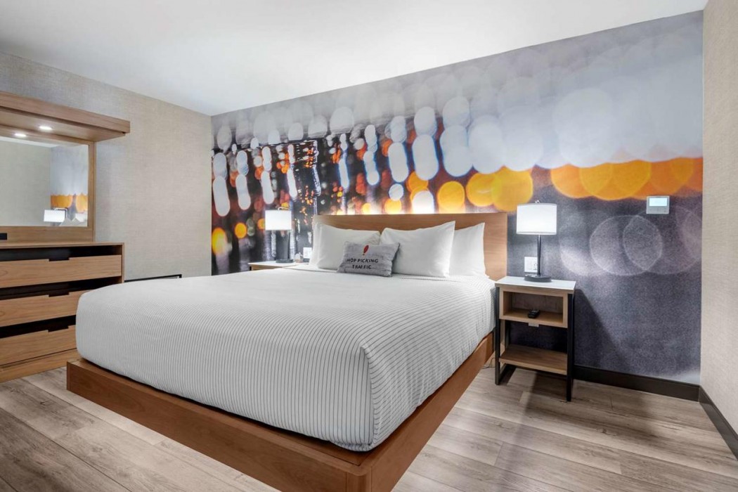 Cambria Hotel Portland Downtown Old Port 8/30