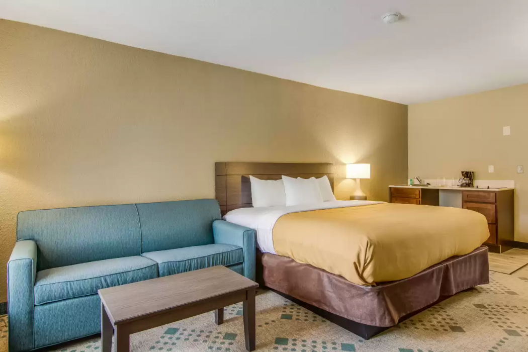 Suburban Studios Hotel Kingsland Near I-95 13/33