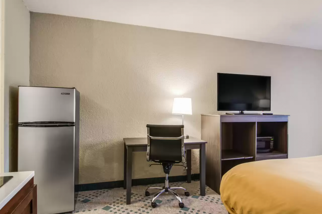 Suburban Studios Hotel Kingsland Near I-95 15/33