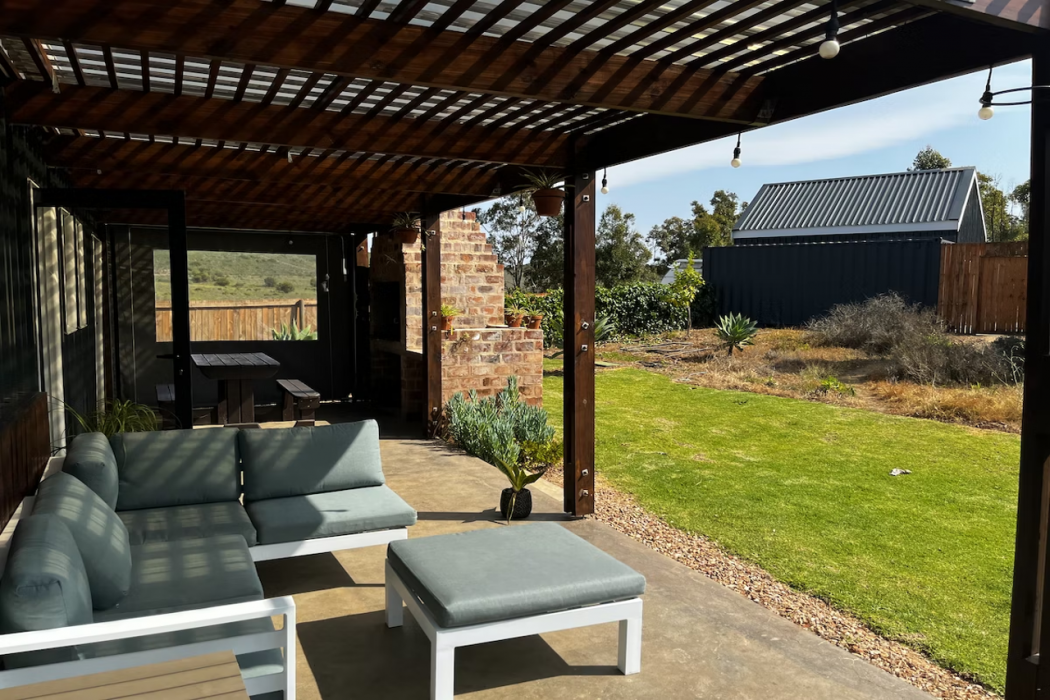 Smitten Guest Cottages 4/11