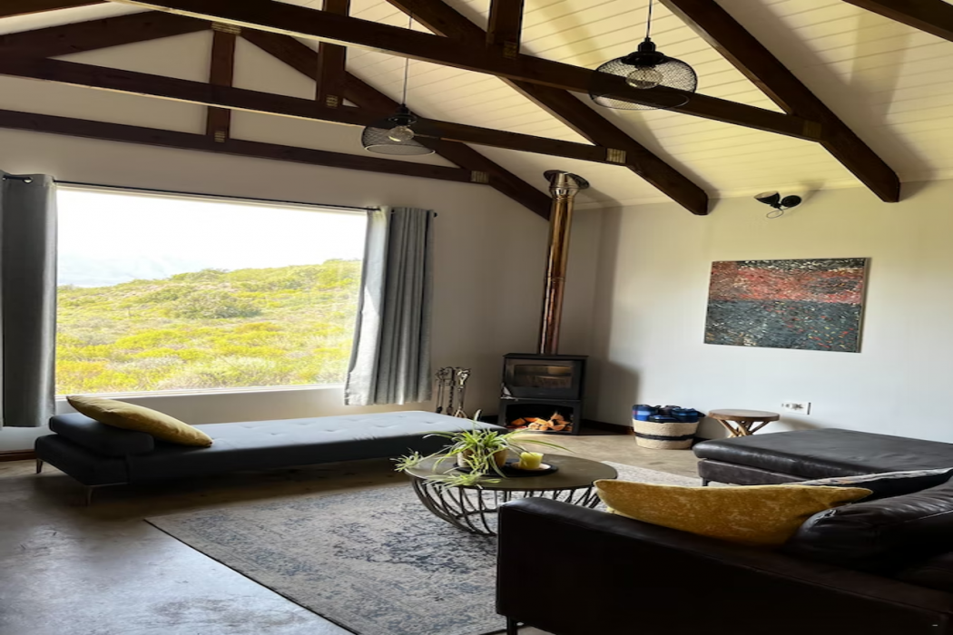 Smitten Guest Cottages 7/11