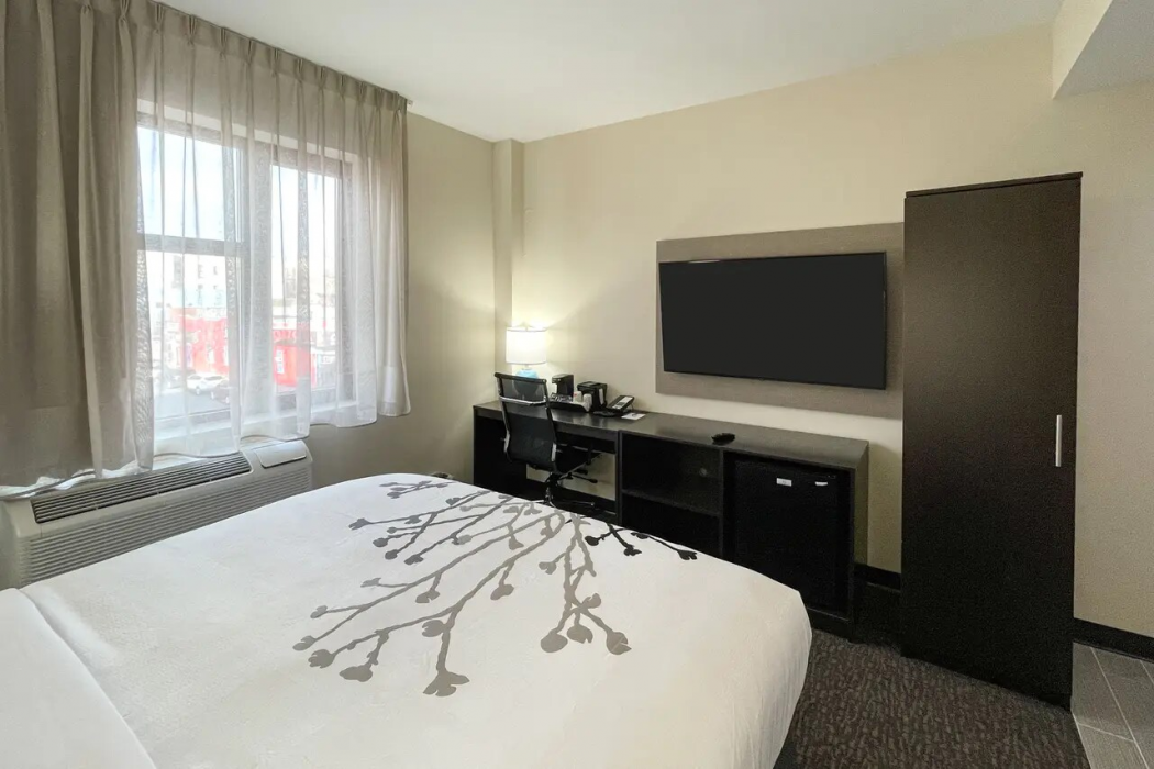 Sleep Inn 185th Street Bronx, NY 7/34