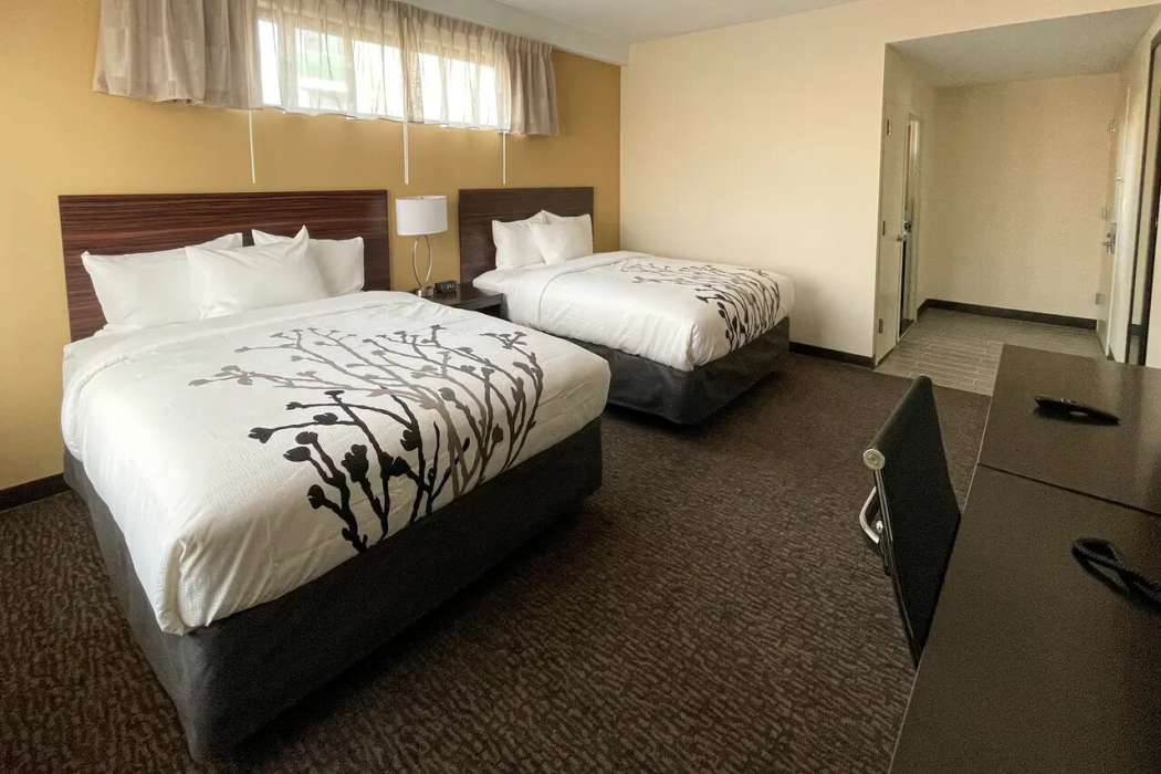 Sleep Inn 185th Street Bronx, NY 13/34