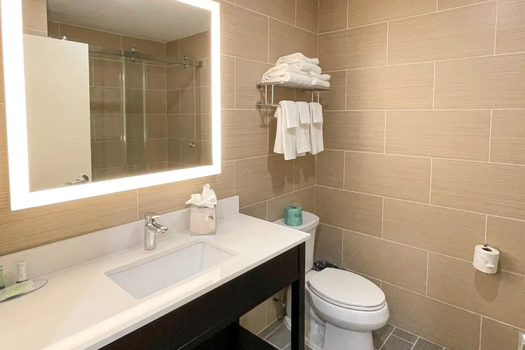 Sleep Inn 185th Street Bronx, NY 10/34