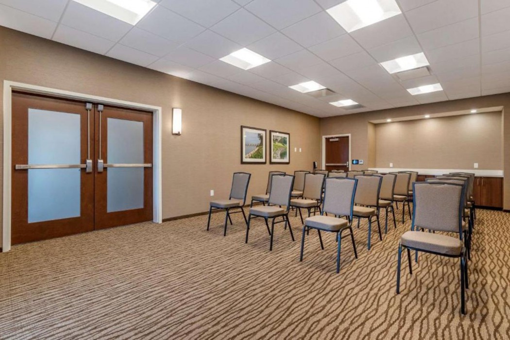 Comfort Suites Camp Hill Harrisburg West 19/29