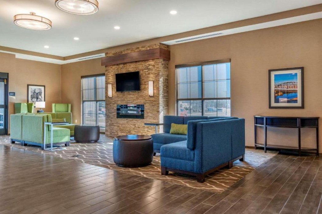 Comfort Suites Camp Hill Harrisburg West 6/29