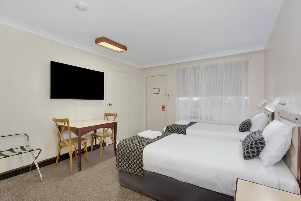 Econo Lodge Savannah Park Tamworth 6/27