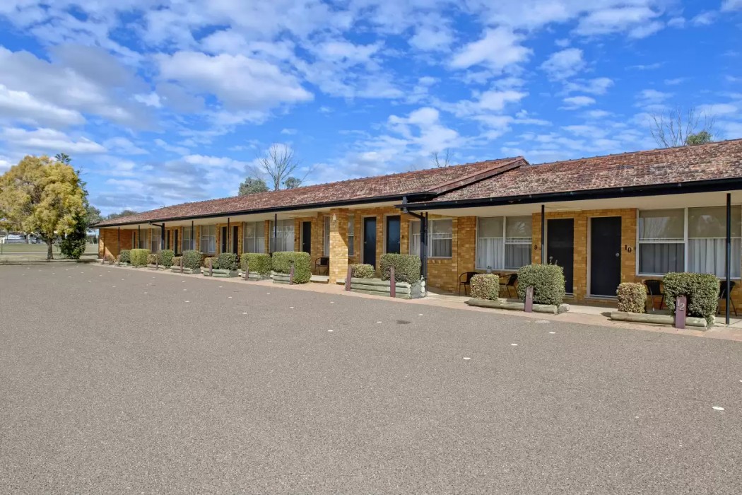 Econo Lodge Savannah Park Tamworth 2/27
