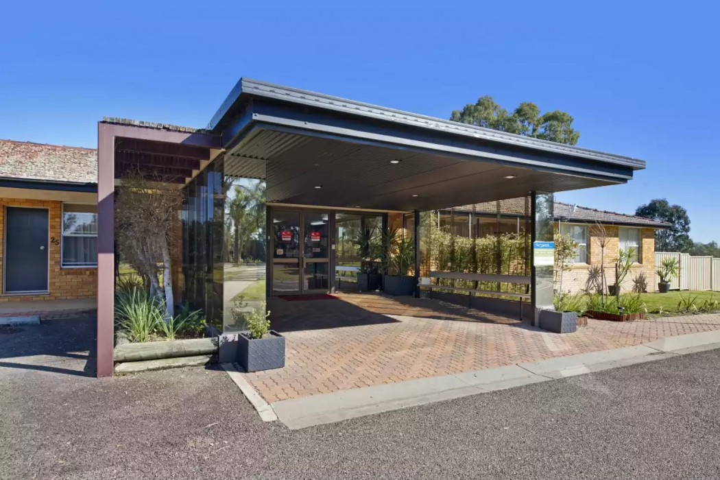 Econo Lodge Savannah Park Tamworth 1/27