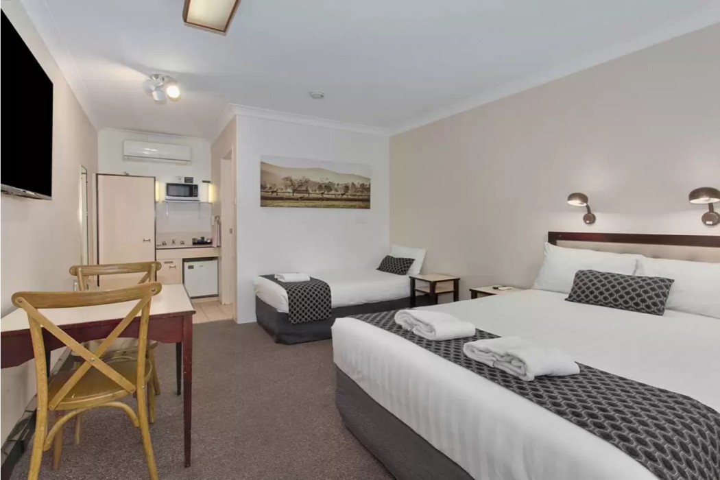 Econo Lodge Savannah Park Tamworth 5/27