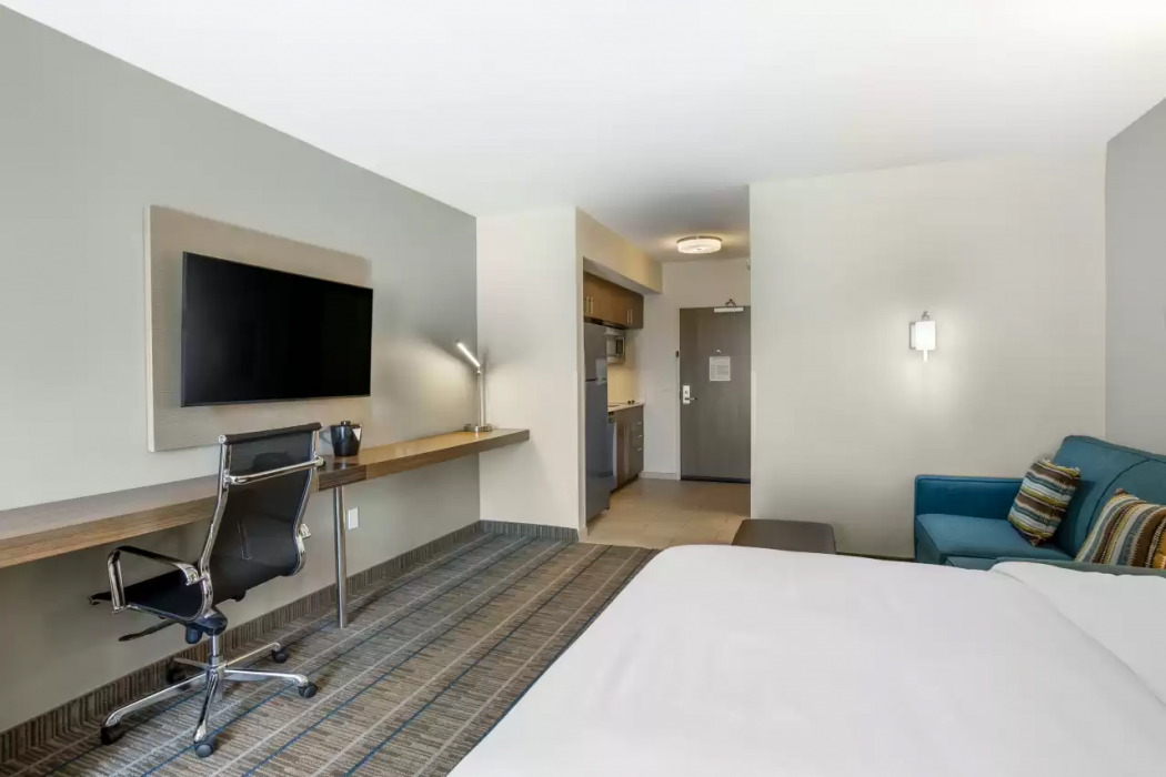 MainStay Suites North Central York 29/49