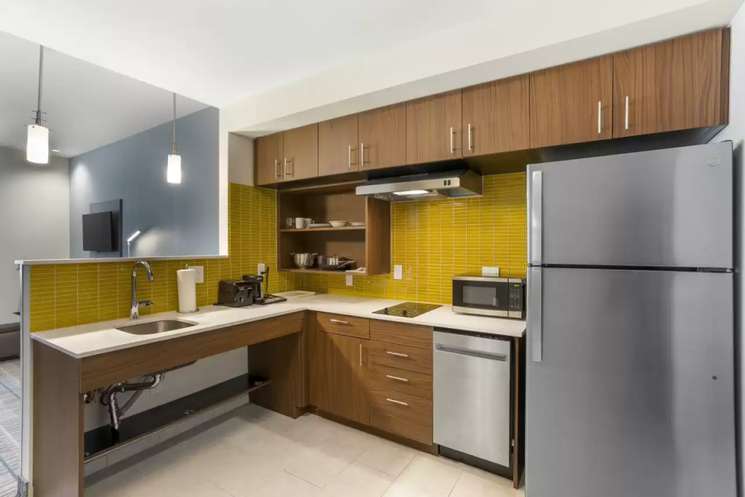 MainStay Suites North Central York 33/49