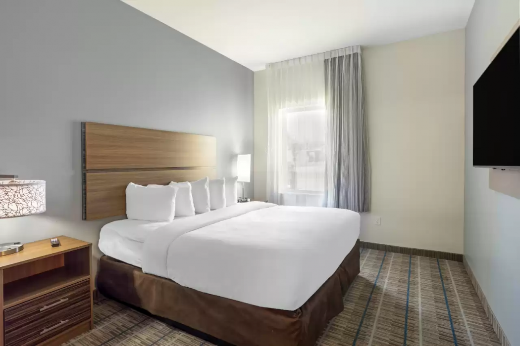 MainStay Suites North Central York 14/49