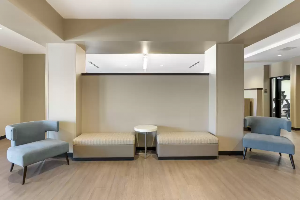 MainStay Suites North Central York 6/49