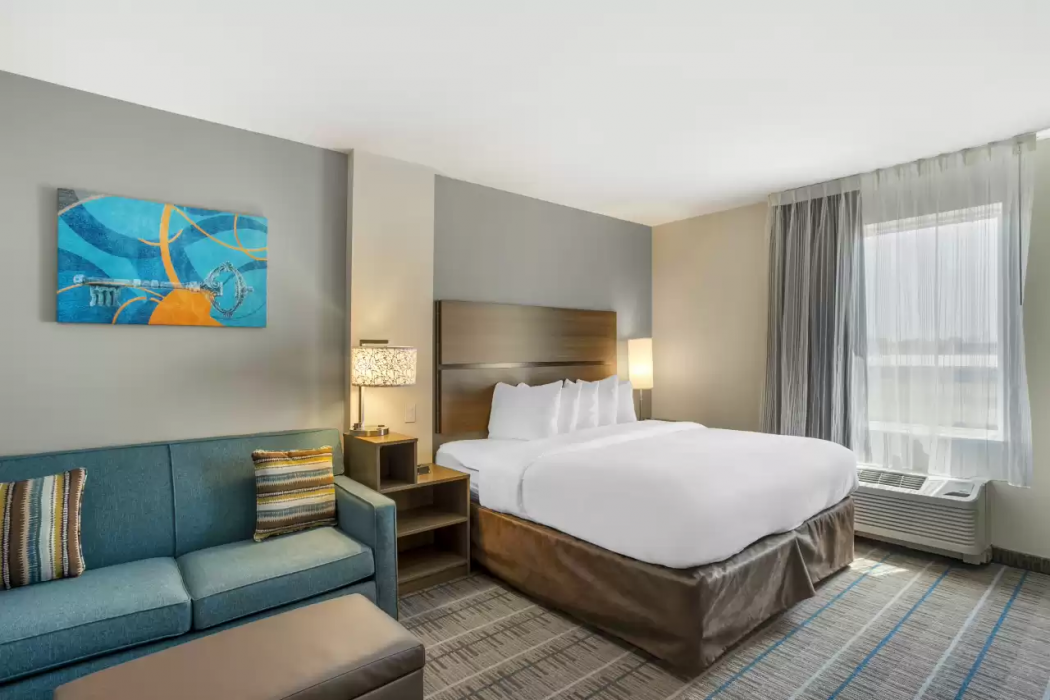MainStay Suites North Central York 17/49