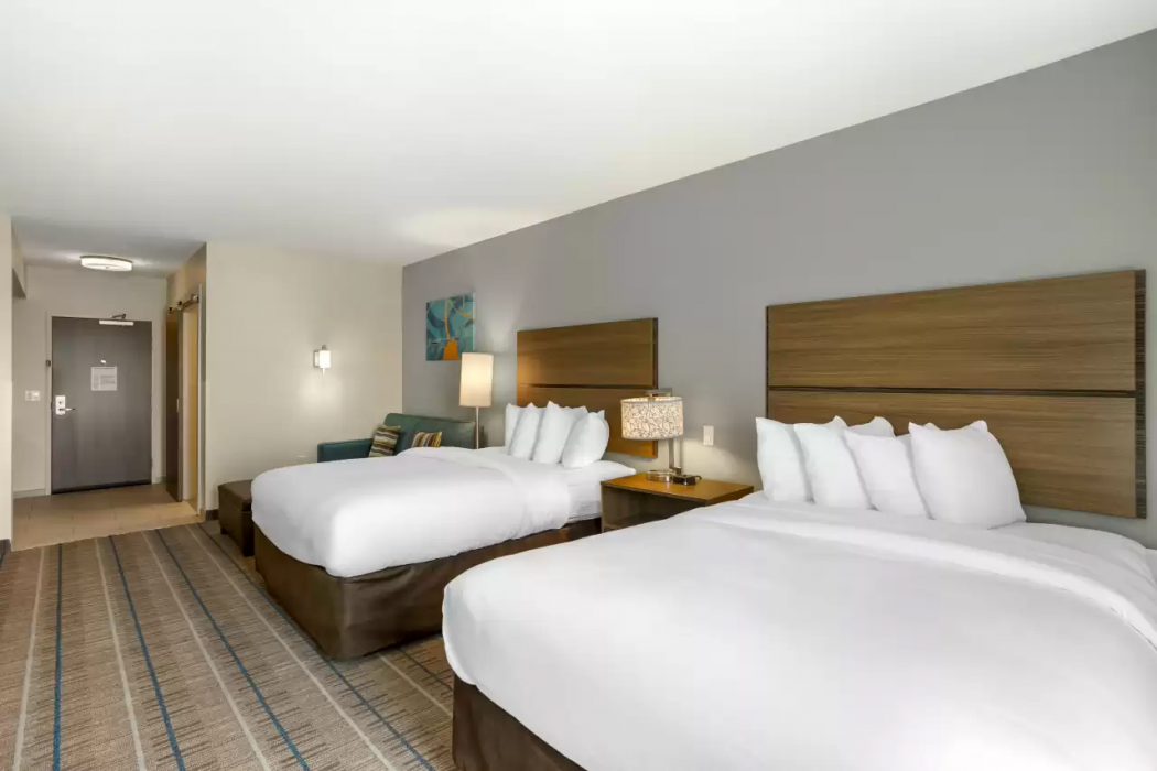 MainStay Suites North Central York 23/49