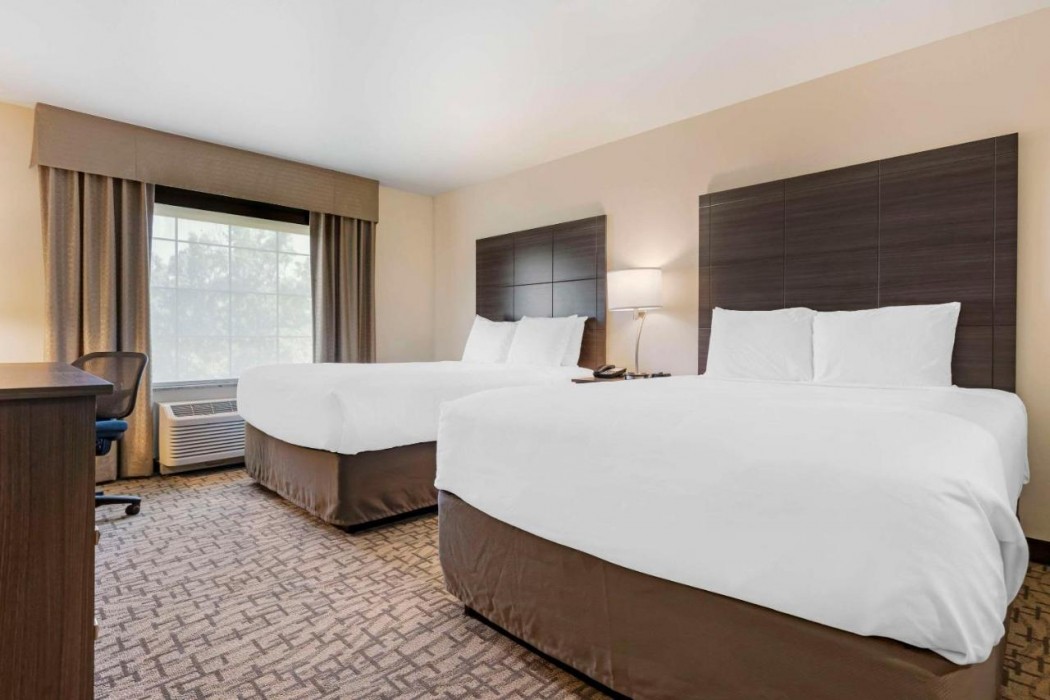 Comfort Inn & Suites Medina NY near Erie Canal 13/23
