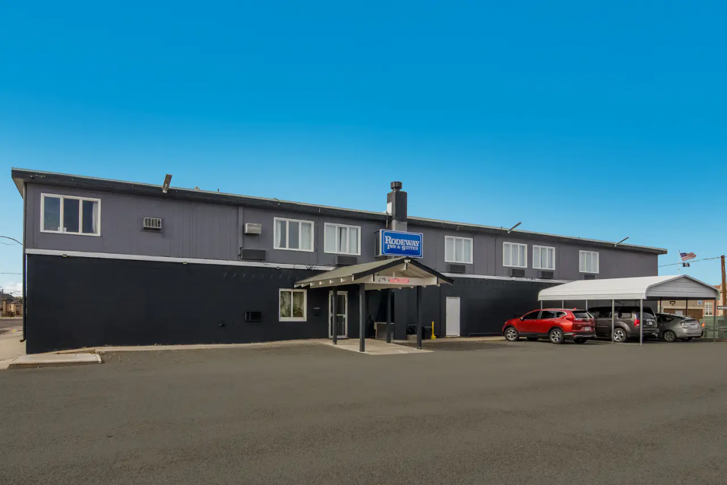 Rodeway Inn & Suites Sidney Historic Downtown I-80 1/25