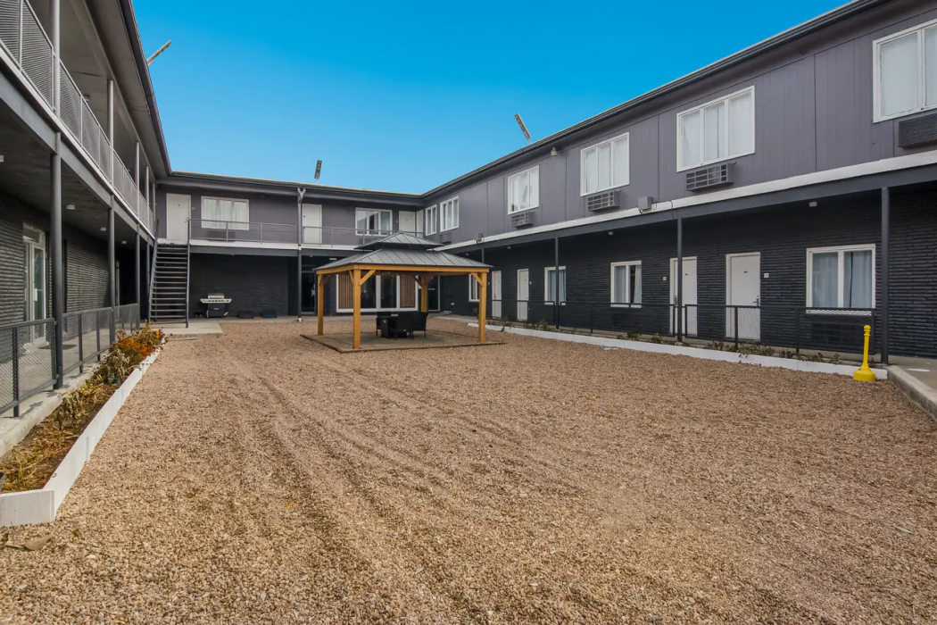 Rodeway Inn & Suites Sidney Historic Downtown I-80 2/25