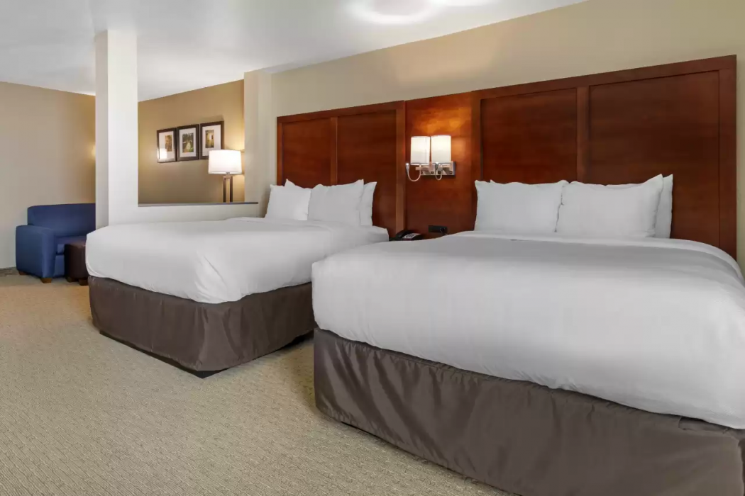 Comfort Inn & Suites Euless DFW West 14/45