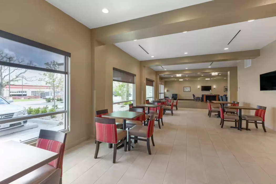 Comfort Inn & Suites Euless DFW West 29/45