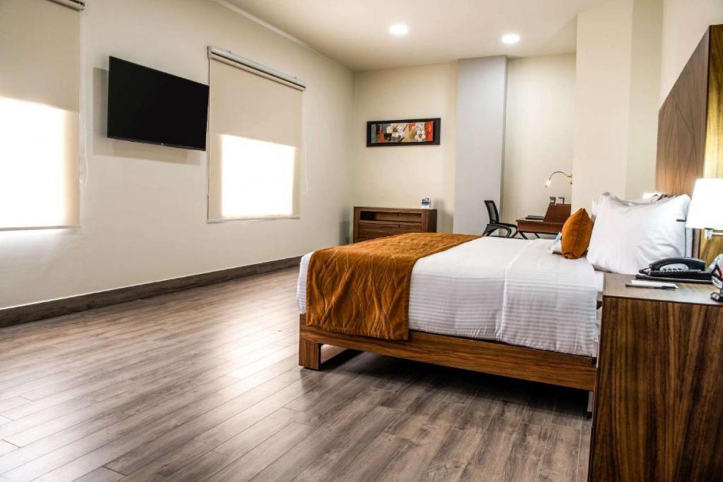 Comfort Inn Irapuato, GUA 12/43