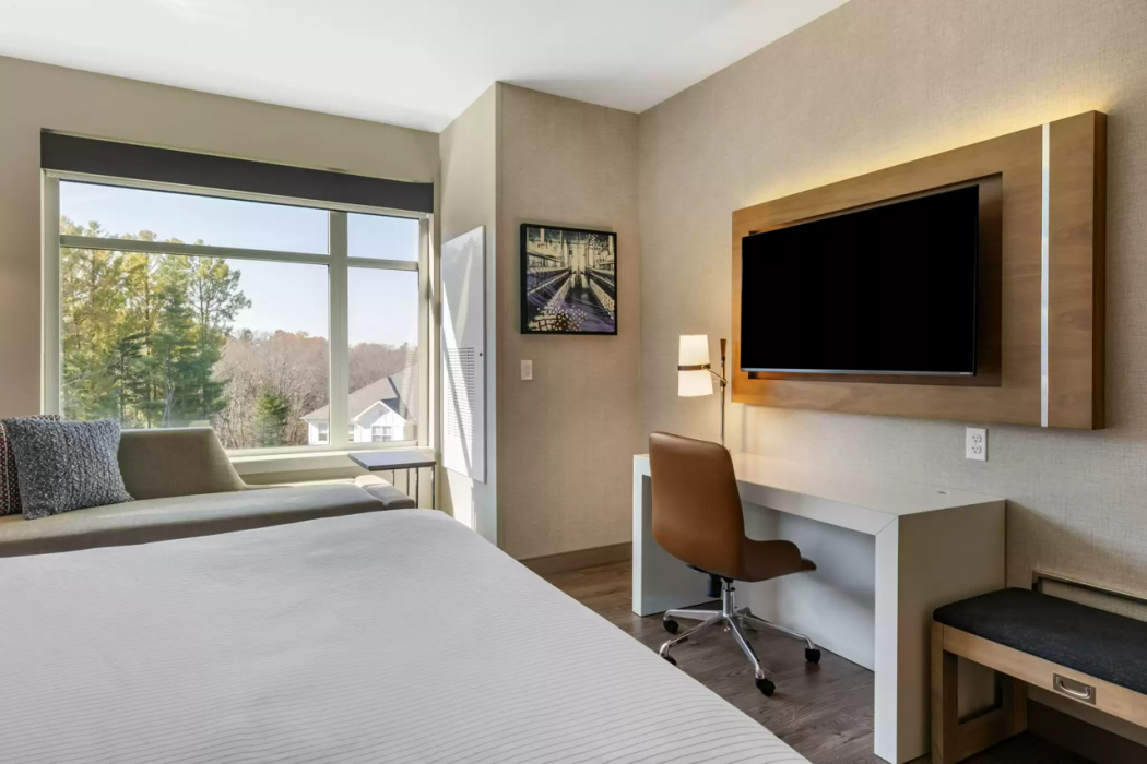 Cambria Hotel Manchester South Windsor 13/38