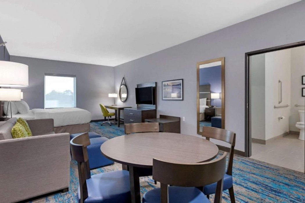 Comfort Inn & Suites Adrian 11/28