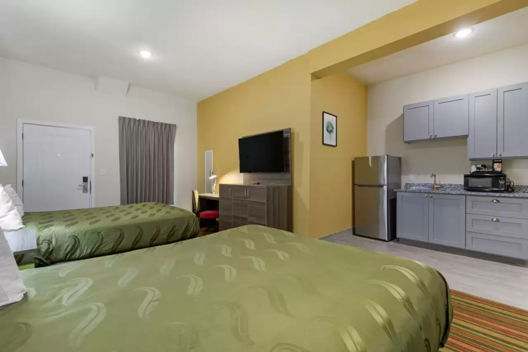 Quality Inn & Suites Elgin 21/37
