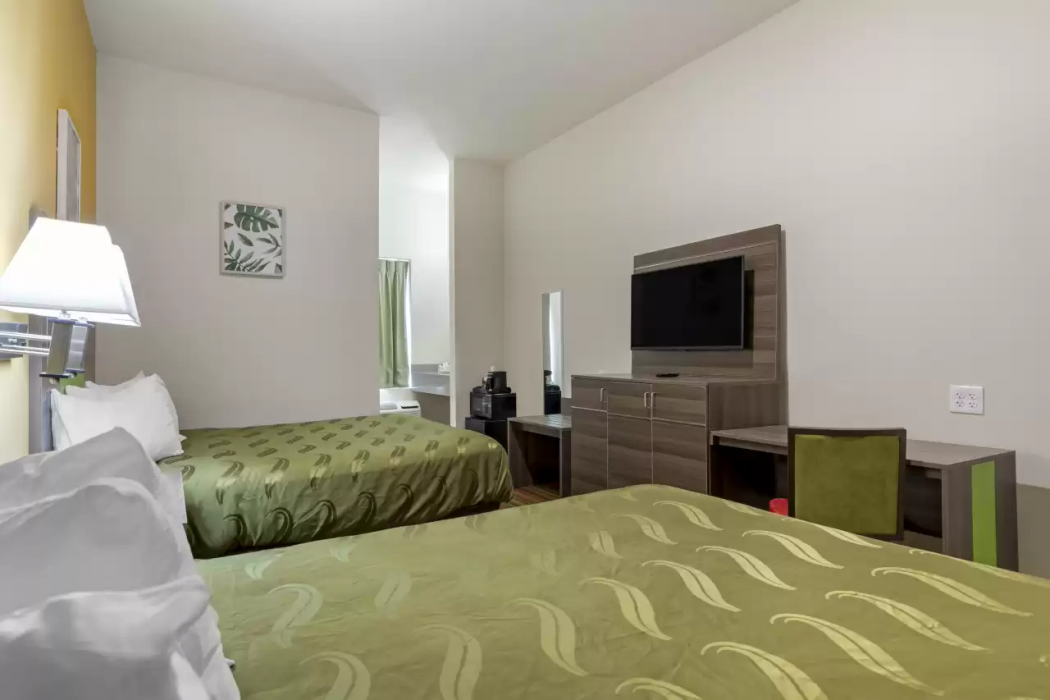 Quality Inn & Suites Elgin 23/37