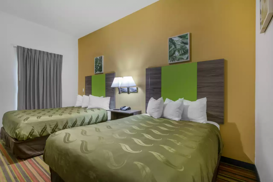 Quality Inn & Suites Elgin 22/37