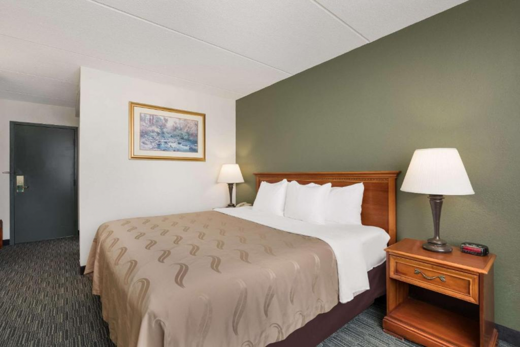 Quality Inn Joliet 12/32