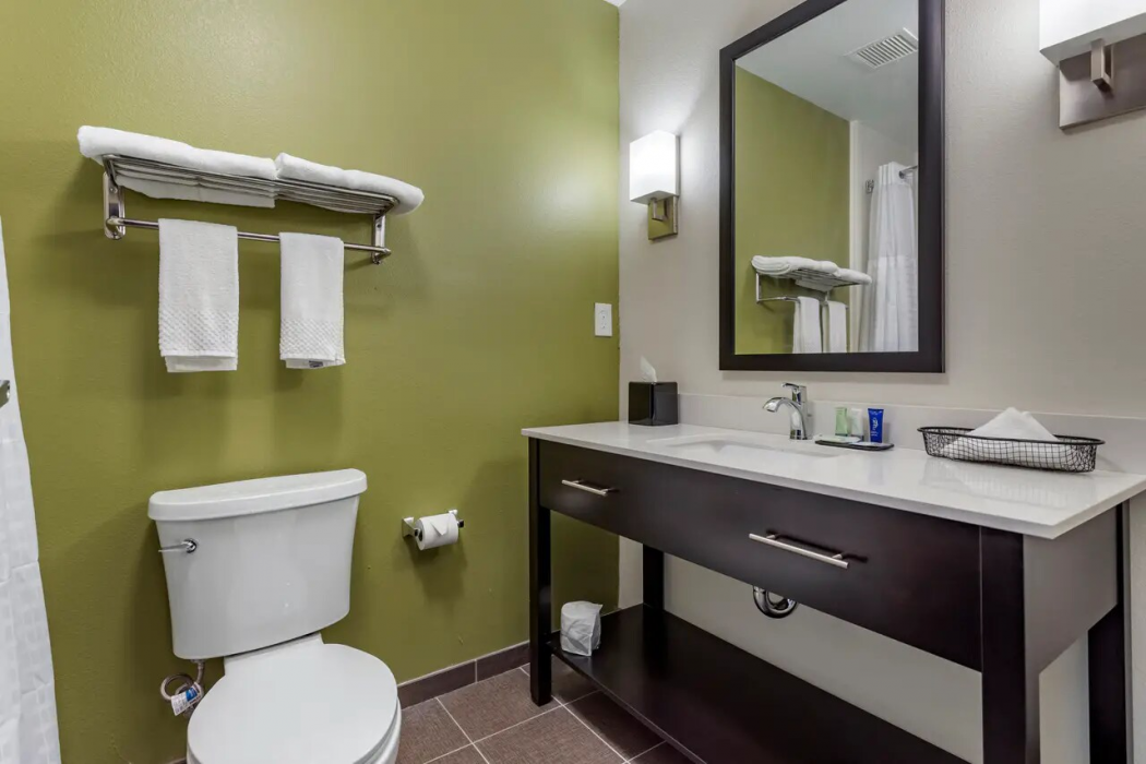 Sleep Inn & Suites Crosby TX 16/26