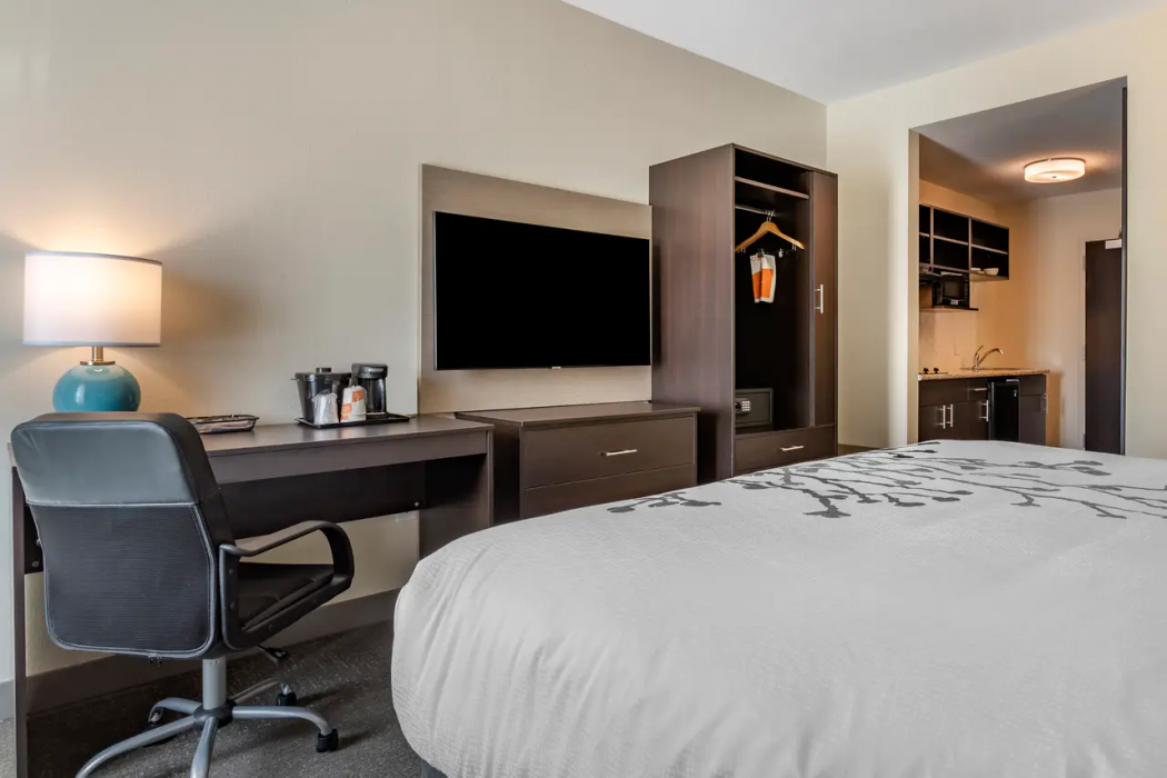 Sleep Inn & Suites Crosby TX 14/26