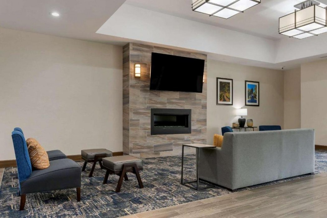 Comfort Suites Paducah Mall Area 3/29