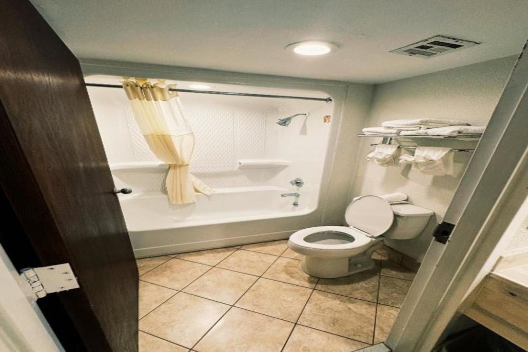 Quality Inn near Chattanooga South 9/23
