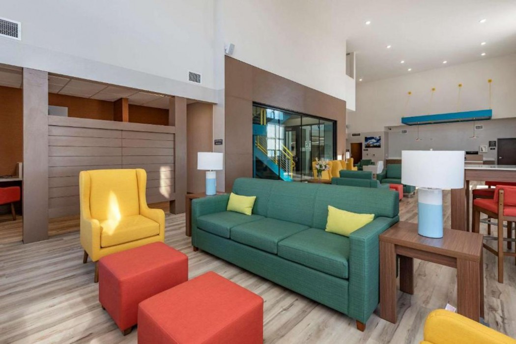 Comfort Suites Colorado Springs East - Medical Center Area 5/31