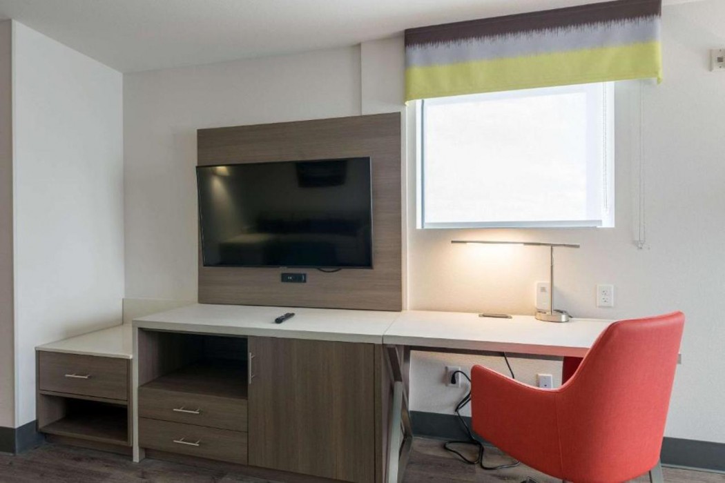 Comfort Suites Colorado Springs East - Medical Center Area 15/31