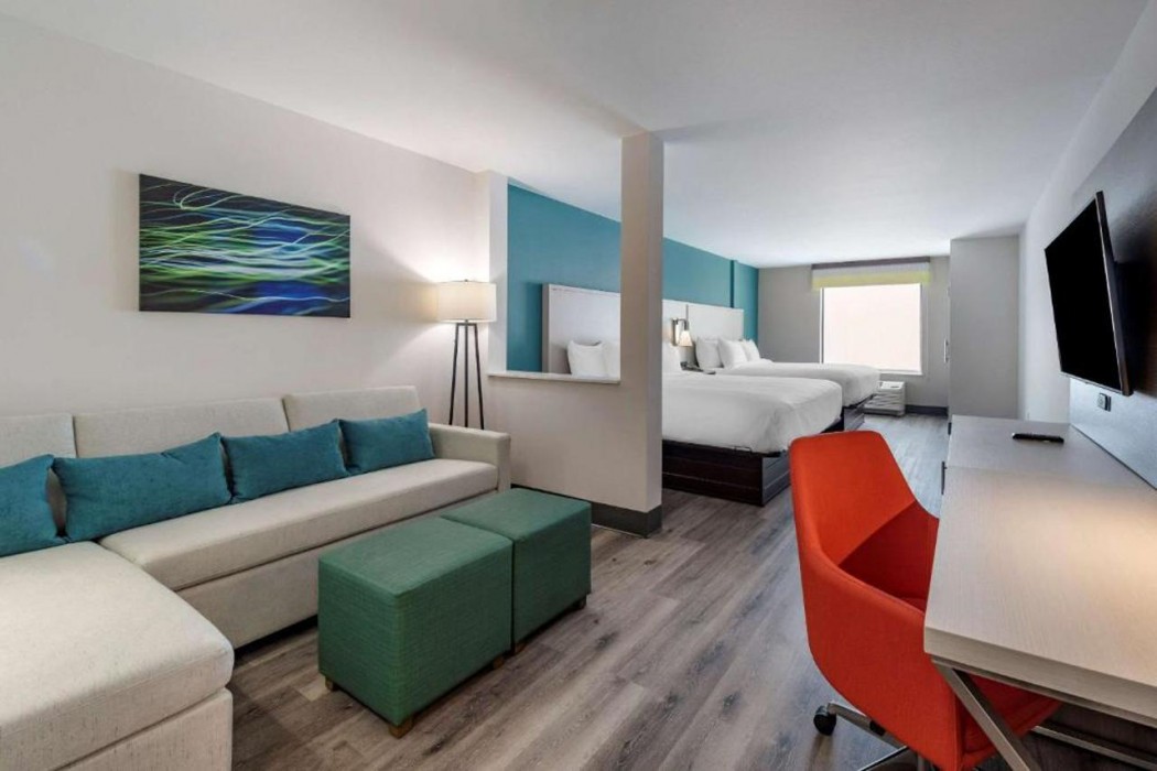 Comfort Suites Colorado Springs East - Medical Center Area 23/31
