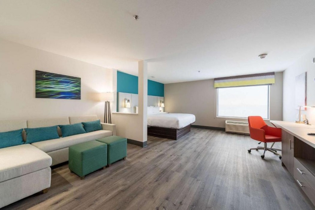 Comfort Suites Colorado Springs East - Medical Center Area 21/31