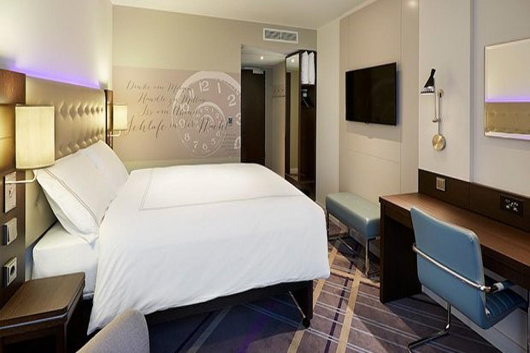 Premier Inn Wiesbaden City Centre 13/36