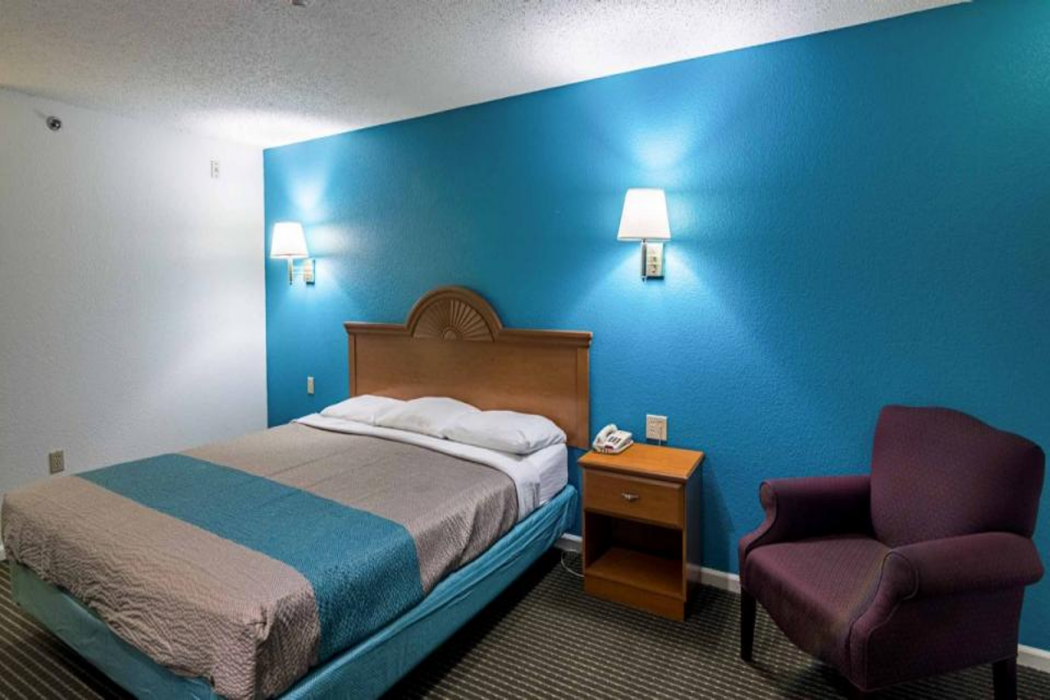 Room at Motel6 Azle, TX, AZLE - TX
