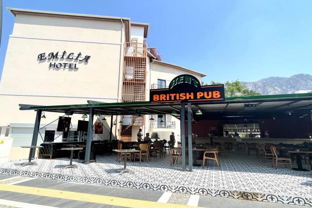 Emilia Hotel 49/88