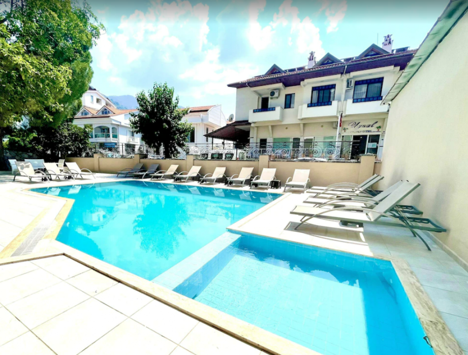 Emilia Hotel 58/88