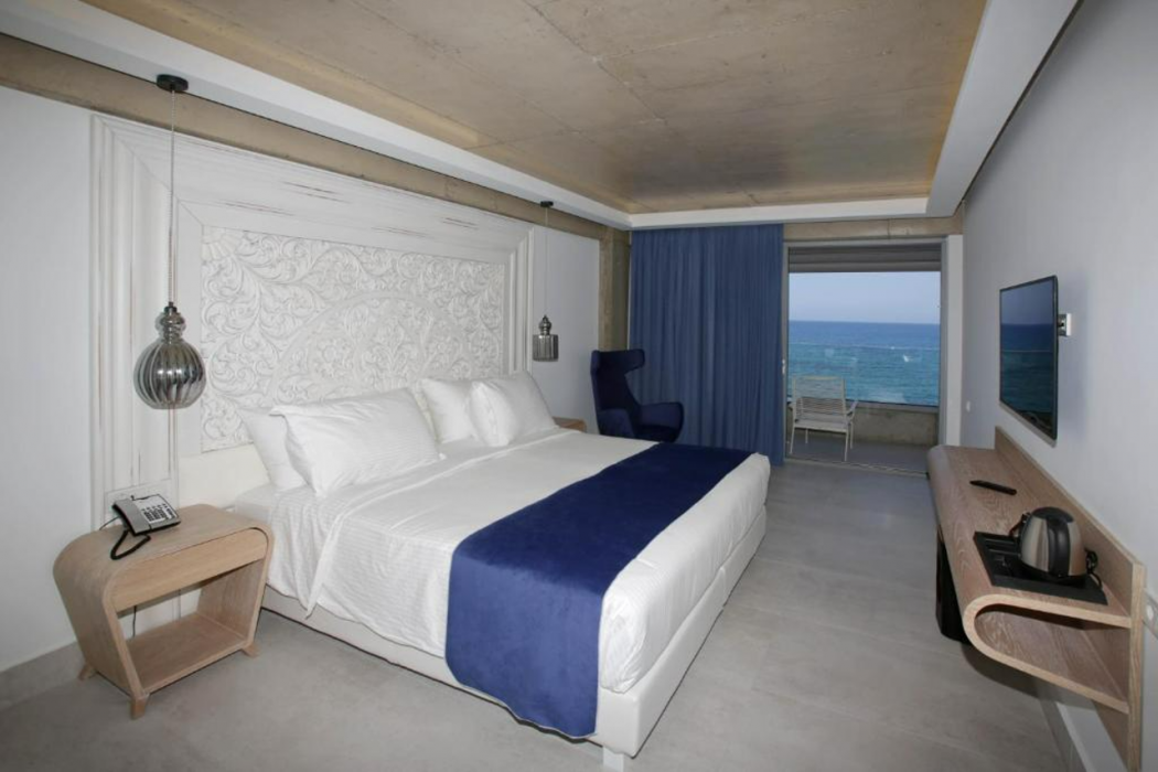 Cretan Blue Beach Hotel 7/57